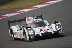 #18 Porsche Team Porsche 919 Hybrid: Romain Dumas, Neel Jani, Marc Lieb
