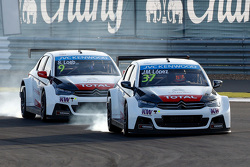 Jose Maria Lopez, Citroën C-Elysée WTCC, Citroën World Touring Car Team; Sébastien Loeb, Citroën C-E