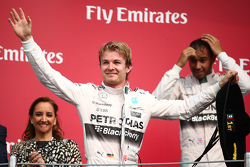 Podium: Race winner Nico Rosberg, Mercedes AMG F1 W06
