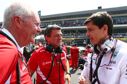 John Booth, Manor Marussia F1 Team Team Principal with Graeme Lowdon, Manor Marussia F1 Team Chief E