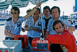 Patrick Head, Alan Jones et Carlos Reutemann, Williams