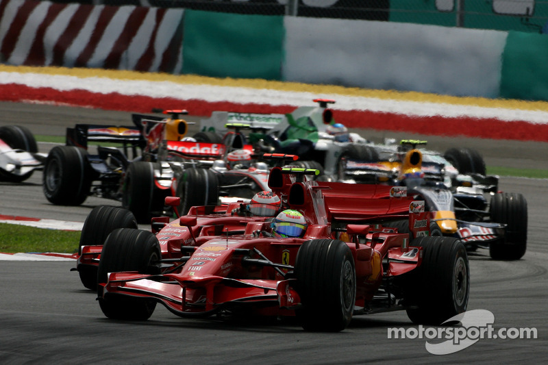 Start: Felipe Massa, Scuderia Ferrari, F2008 ve Kimi Raikkonen, Scuderia Ferrari, F2008