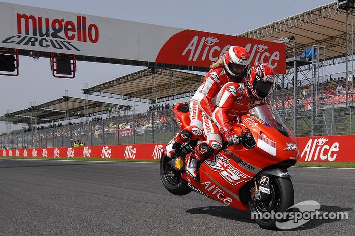 Maddalena Corvaglia y Randy Mamola