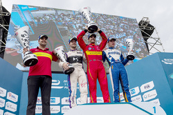 Podium: 1. Lucas di Grassi, ABT Schaeffler Audi Sport; 2. Sam Bird, DS Virgin Racing Formula E Team;