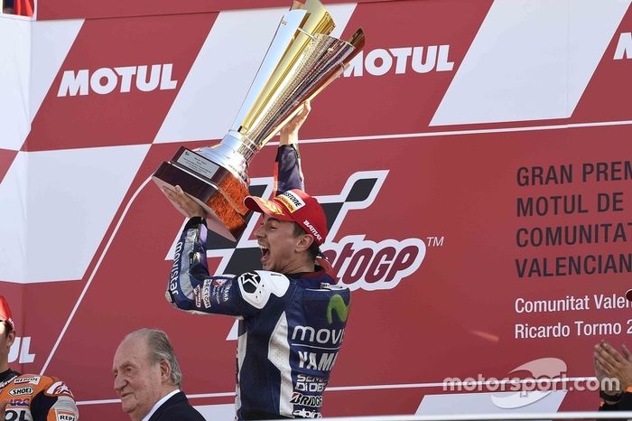 Podium: Ganador y campeón de MotoGP2015, Jorge Lorenzo, Yamaha Factory Racing