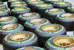 Pneus Pirelli Intermédiaires