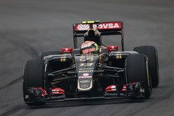 Pastor Maldonado, Lotus F1 E23