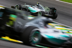 Nico Rosberg, Mercedes AMG F1 W06 leads team mate Lewis Hamilton, Mercedes AMG F1 W06