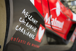 De Peugeot 2008 DKR15+ van Romain Dumas en François Borsotto