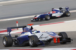 Matthew Parry, Koiranen GP leads Antonio Fuoco, Carlin