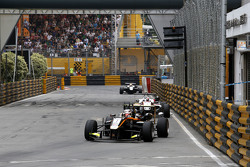 Antonio Giovinazzi, Carlin Dallara Volkswagen