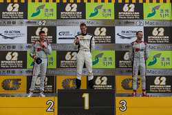 Podium: winnaar Maro Engel, Mercedes AMG Driving Academy, tweede plaats Edoardo Mortara, Audi Sport