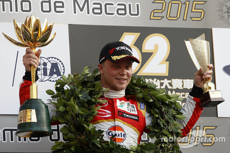 Podium: 1. Felix Rosenqvist, Prema Powerteam