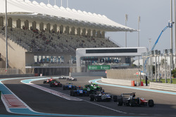 Artur Janosz, Trident leads Matevos Isaakyan, Koiranen GP