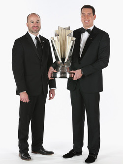 Adam Stevens y el campeón 2015 NASCAR Sprint Cup Kyle Busch