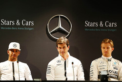 Lewis Hamilton, Nico Rosberg and Toto Wolff, Mercedes AMG F1 Shareholder and Executive Director