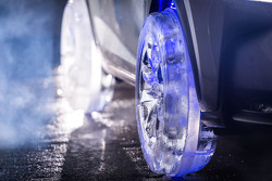 Lexus NX op ijswielen