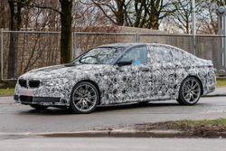 2017 BMW 5 Series spyfoto
