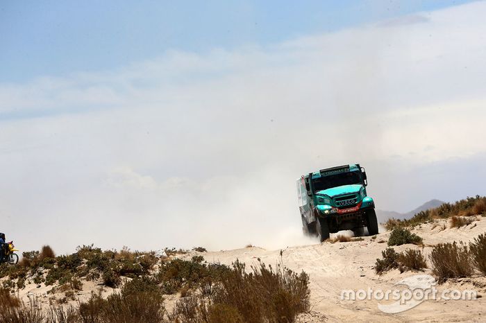 #501 Iveco: Gerard de Rooy, Moises Torrallardona, Darek Rodewald
