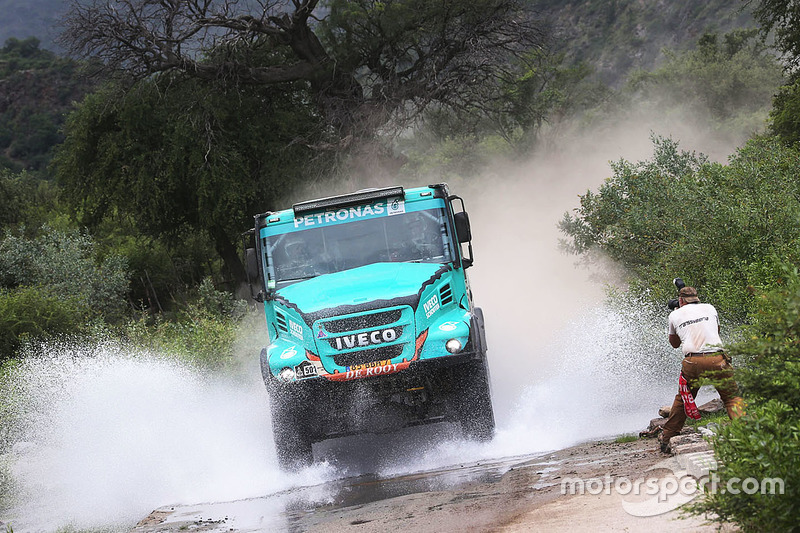 #501 Iveco: Gerard de Rooy, Moises Torrallardona, Darek Rodewald