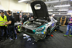 黑凖车队3号梅赛德斯AMG GT3:阿卜杜拉兹·阿尔费萨尔、休伯特·豪普特、耶莫·布里曼、本·施耐德、米哈尔·布洛尼泽维斯基