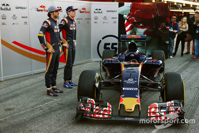 Max Verstappen, Scuderia Toro Rosso y Carlos Sainz Jr., Scuderia Toro Rosso con el Scuderia Toro Rosso STR11