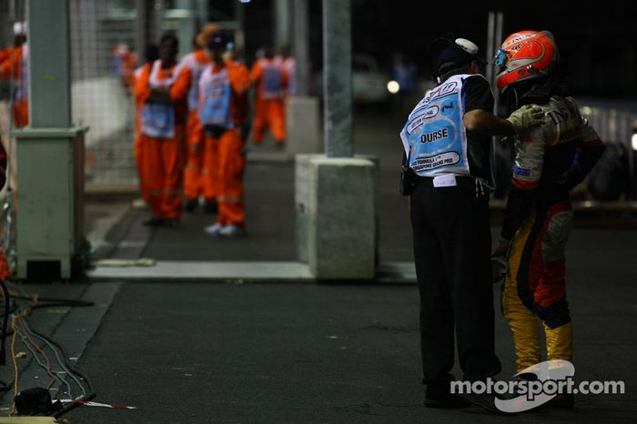 Choque de Nelson A. Piquet, Renault F1 Team