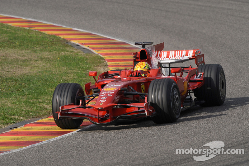 Valentino Rossi tests the Ferrari F2008