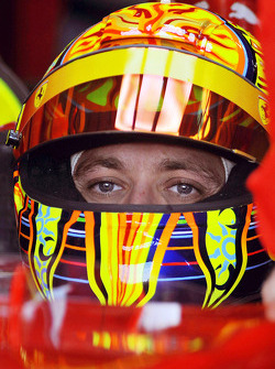 Valentino Rossi di balik kemudi Ferrari F2008