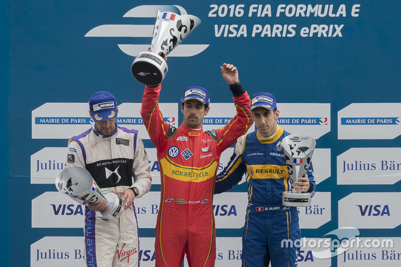Podio: ganador de la carrera Lucas di Grassi, ABT Schaeffler Audi Sport, segundo lugar Jean-Eric Vergne, DS Virgin Racing, tercer lugar Sébastien Buemi, Renault e.Dams