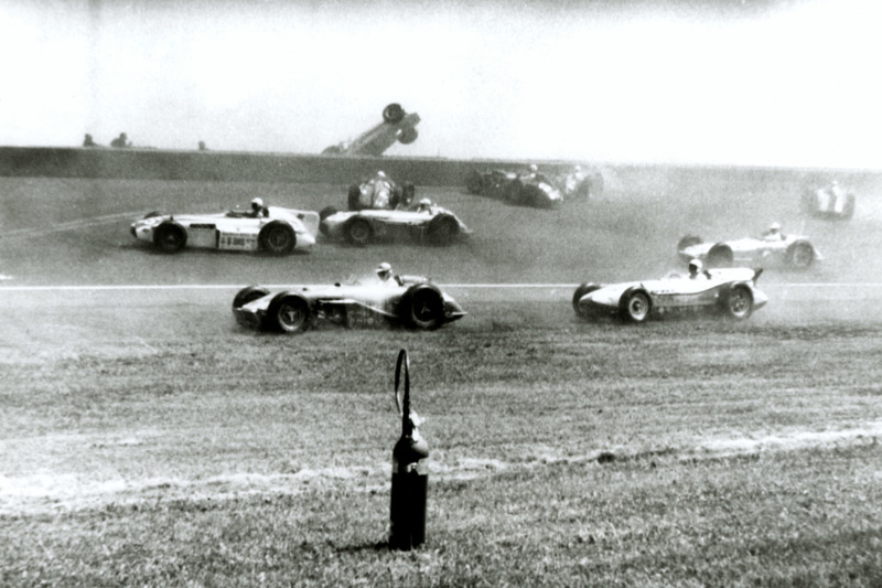 1958: De massacrash