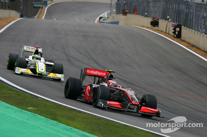 Heikki Kovalainen, McLaren Mercedes y Jenson Button, Brawn GP