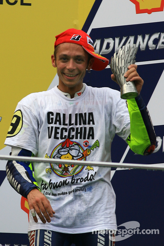 Подіум: чемпіон MotoGP 2009 року Валентино Россі, Fiat Yamaha Team