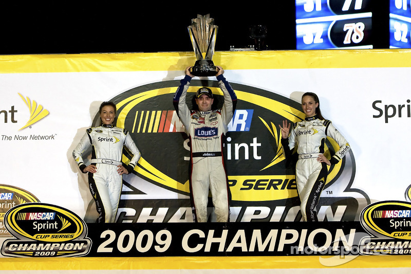 Jimmie Johnson, campeón de la NASCAR Sprint Cup Series 2009