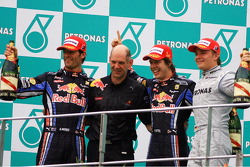 Подіум: Себастьян Феттель, Red Bull Racing, Марк Веббер, Red Bull Racing, Ніко Росберг, Mercedes GP,