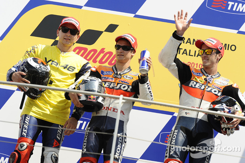 Podium: winnaar Dani Pedrosa, Repsol Honda Team, 2de Jorge Lorenzo, Fiat Yamaha Team, 3de Andrea Dovizioso, Repsol Honda Team