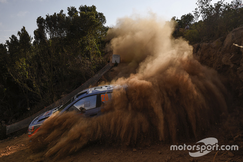 Тьєррі Ньовілль, Ніколя Жільсуль, Hyundai i20 WRC, Hyundai Motorsport