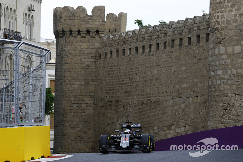 Baku: Engstelle in der Altstadt